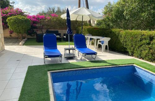 Mesogi Apartment | Paphos Apartment with Private Pool