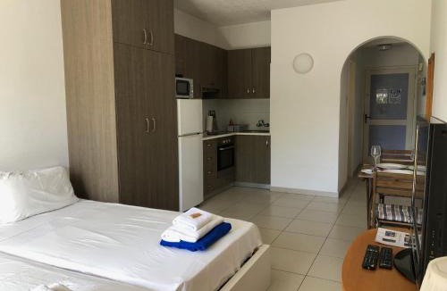 Paphos Apartment | Paphos Gardens - 1BR Apt Near Pool, 5 Mins To Beach And Shops