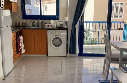 Universal Apartment | Paphos Holiday Apartments Pool view Apartment