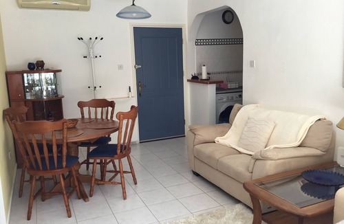 Paphos Apartment | PARADISE GARDEN 4, 1 Bbr apartment, Universal Area close to Kato Paphos