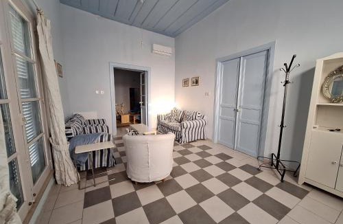 Historical Center House | Pavlos Place - Blue Haven