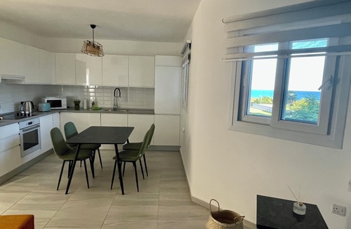 Bafra Apartment | Peaceful Oasis by the Beach