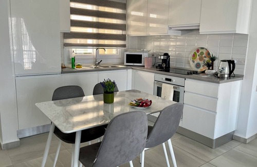 Bafra Apartment | Peaceful Run-a-way Apartment by the Beach