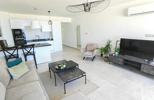 Karaagaรง Apartment | Penthouse on the waterfront with beautiful sea and mountain views. Deja Blue Wellness Resort