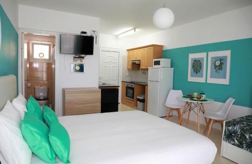 Pegeia Apartment | Peyia Pearl Ivy's Studio