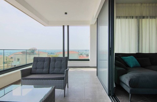 Agios Athanasios Apartment | Phaedrus Living: City View Anna Residence 102