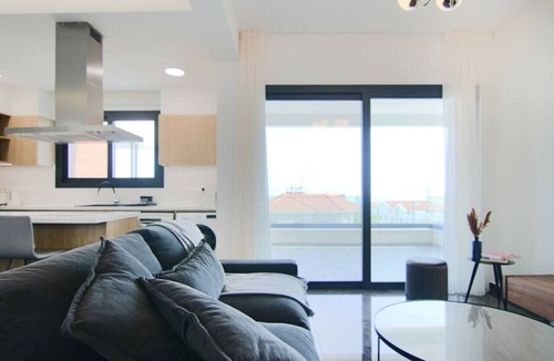 Agios Athanasios Apartment | Phaedrus Living: Sea View Anna Residence 202