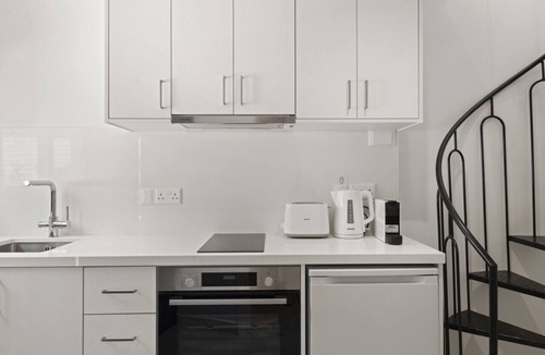 Paphos Apartment | Phaedrus Living: Alkminis Seaside Suites Praia