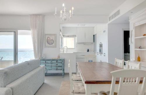 Potamos tis Germasogeias Apartment | Phaedrus Living: Beach Front Flat Kyma