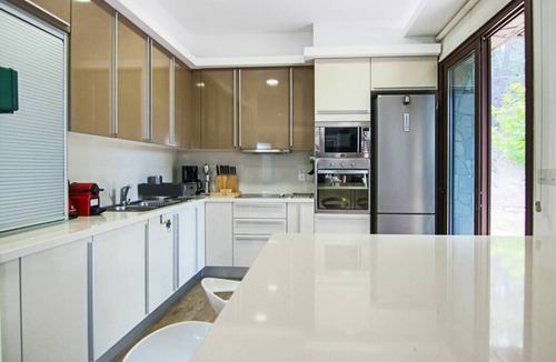 Foini Villa | Phaedrus Living: Forest View Luxury Villa Chantara