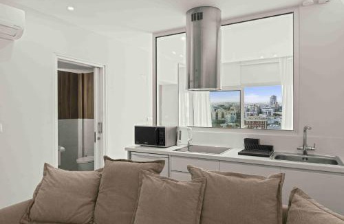 Historical Center Apartment | Phaedrus Living Limassol Seaside Residences 06