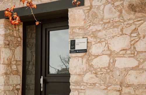 Armou House | Phaedrus Living: Luxury Stone House Armou