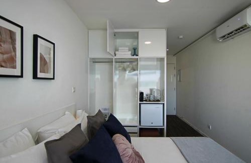 Acropolis Apartment | Phaedrus Living: Luxury Suite Nicosia 505