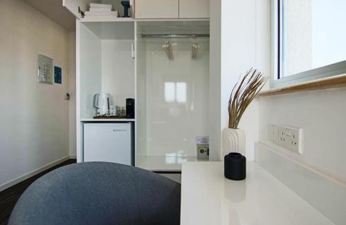 Acropolis Apartment | Phaedrus Living: Luxury Suite Nicosia 510