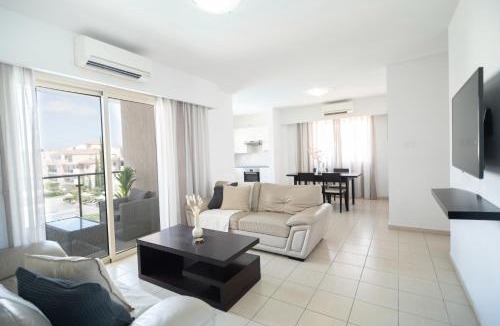 Universal Apartment | Phaedrus Living Paphos Elysian Horizon