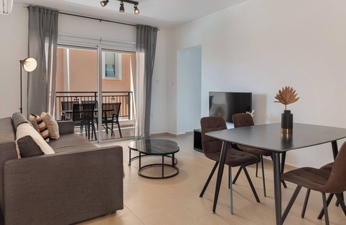 Universal Apartment | Phaedrus Living: Paphos Ithaki Gardens Flat