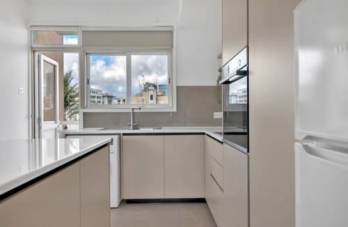 Lykabittos Apartment | Phaedrus Living: Romanou Modern City Center Flat