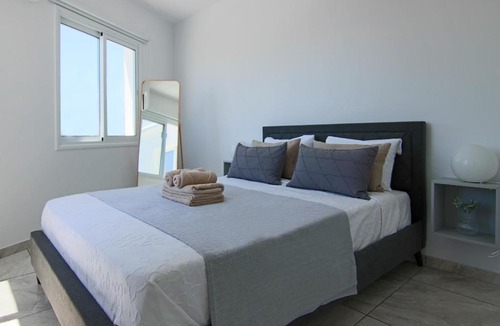 Paphos Apartment | Phaedrus Living: Seaside Luxury Flat Lighthouse 74