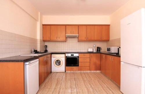 Universal Apartment | Phaedrus Living: Universal City Flat Alina