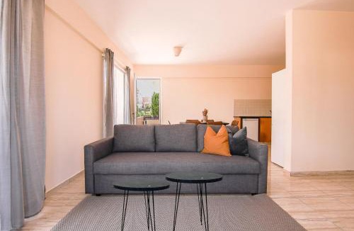 Universal Apartment | Phaedrus Living: Universal City Flat Alina