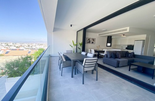 Aglantzia Apartment | Phaedrus Living: White Hills Suites Panoramic View