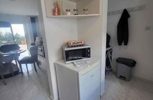 Chlorakas Apartment | PJ's Apartment ,Chlorakas, Paphos. 2 Bedrooms with a large south facing veranda.