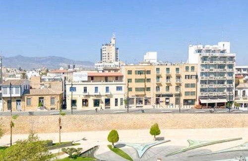 Nicosia Apartment | Plateia Suite Brillante