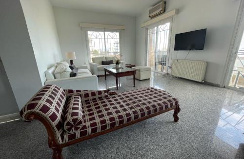 Ayios Dhometios Apartment | Platform 357 Gravias Spacious Apartment