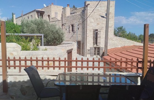 Lofou House | Polymnias Place