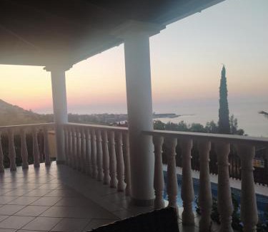 Pachyammos Villa | Pomos Harbourbiew Villa