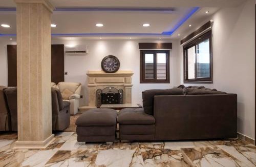 Chlorakas Villa | Private 5BR Villa with Sunset Rooftop, BBQ zone, Private Pool and Quiet Luxury near sea