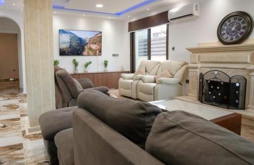 Chlorakas Villa | Private 5BR Villa with Sunset Rooftop, BBQ zone, Private Pool and Quiet Luxury near sea