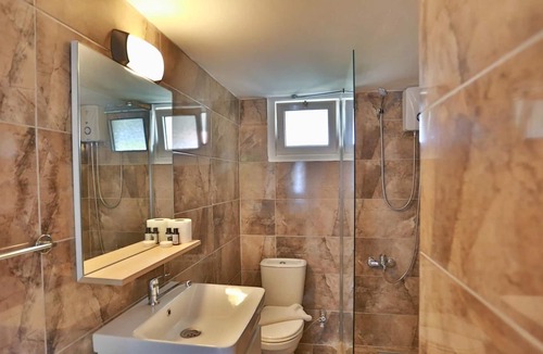 Karavas Villa | Private House with Common Pool in Kyrenia