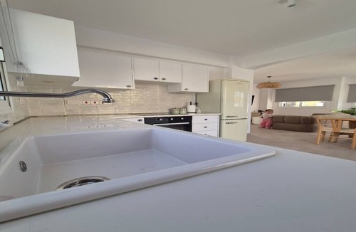 Ayia Thekla Villa | Private Luxury Villa with Pool – Ayia Thekla 300m from the Beach