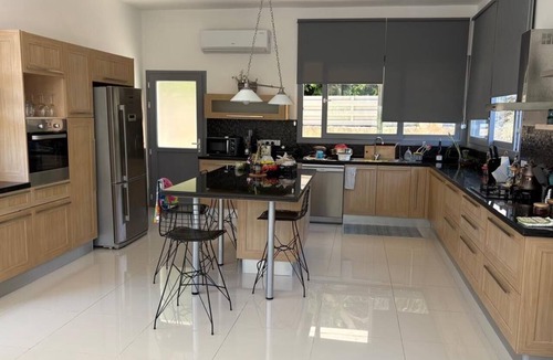 Kyrenia District Villa | Private Villa in Lapta with Pool, Sea & Mountain View