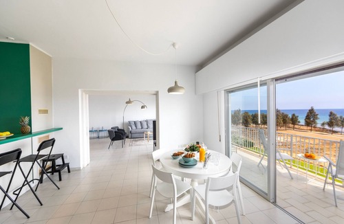 Pernera Apartment | Protaras Beachfront H2O Suite