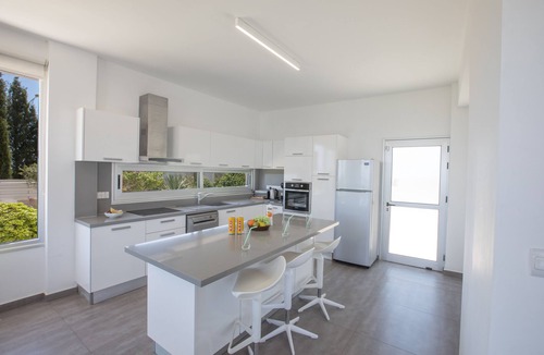 Protaras Villa | Protaras Chloe Villa CV614 - a villa that sleeps 13 guests in 6 bedrooms
