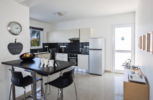 Pernera Villa | Protaras Holiday Villa FV04 - a villa that sleeps 6 guests in 3 bedrooms