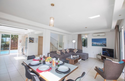 Pernera Villa | Protaras Katerina Villa KV48 - a villa that sleeps 7 guests in 3 bedrooms