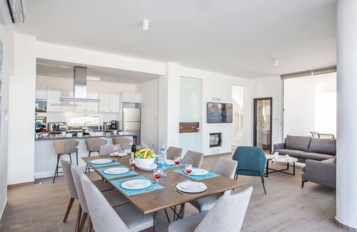 Protaras Villa | Protaras Olivine Villa OL17 - a villa that sleeps 11 guests in 5 bedrooms