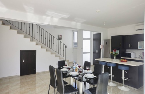 Kapparis Cottage | Protaras Pearl Villa PE17 - a villa that sleeps 6 guests in 3 bedrooms