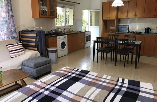 Limassol Apartment | Quality studio with good transport links near limassol casino &sea marina mymall