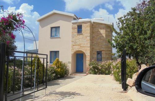 Agios Georgios Pegeias Villa | Queen Eyridiki Luxury Villa 1