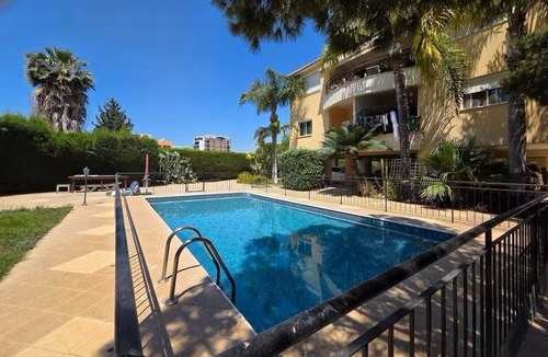 Potamos tis Germasogeias Apartment | Quiet 1BR + Pool, 300m to beach, 100m to Supermarket, Walk to Dining