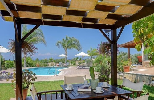 Latchi Villa | R 5013 Villa James with outdoor private pool, hot tub and sea view