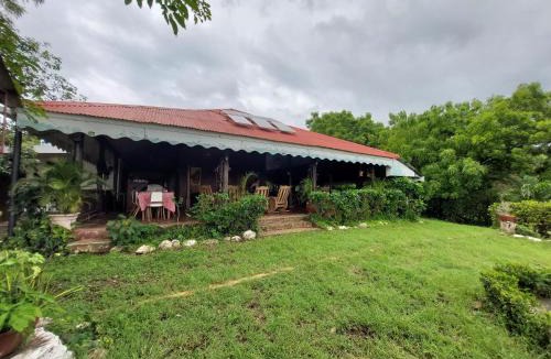 Leon Cabin | Rancho los Alpes
