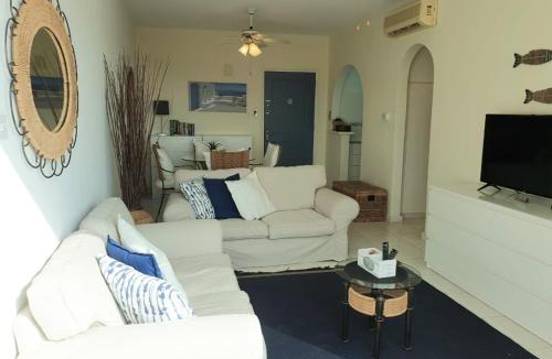 Paphos Apartment | Regina Gardens - stylish modern 1 bedroom apartment