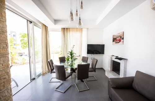 Protaras House | Remarkable 3-Bed House in Paralimni