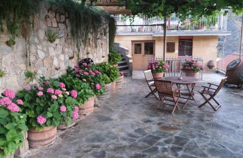 Vasa Koilaniou House | Rodous Village House