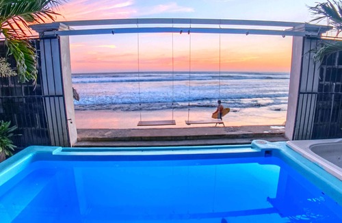 Pochomil House | Romantic Beachfront Casita w/Pool - AC - Sleeps 4